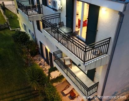 TM apartmani, privatni smeštaj u mestu Bijela, Crna Gora - Kuca - 0